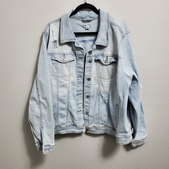 Light Wash Jean Jack Plus Size 3x - Picture 1 of 10
